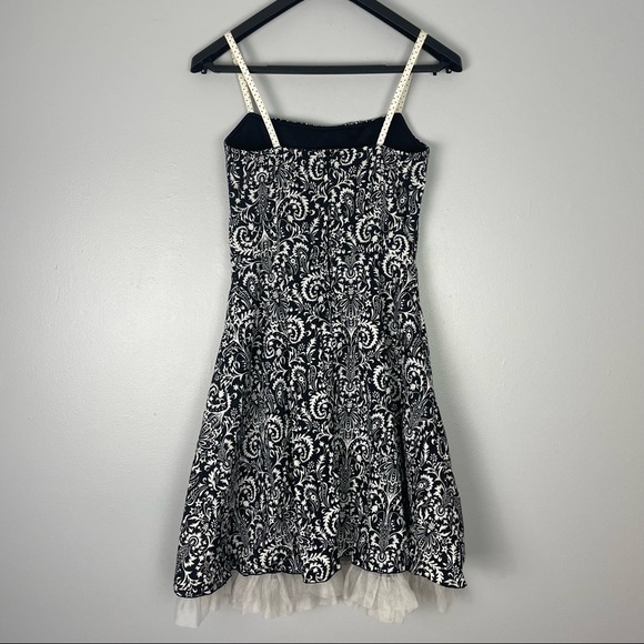 Y2K Black & White Dress - Picture 5 of 6